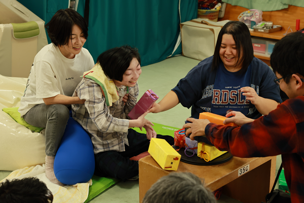 療育センター：室内活動