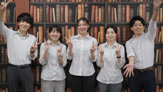 スタッフ集合写真