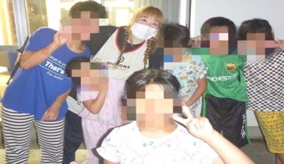 子ども達との写真