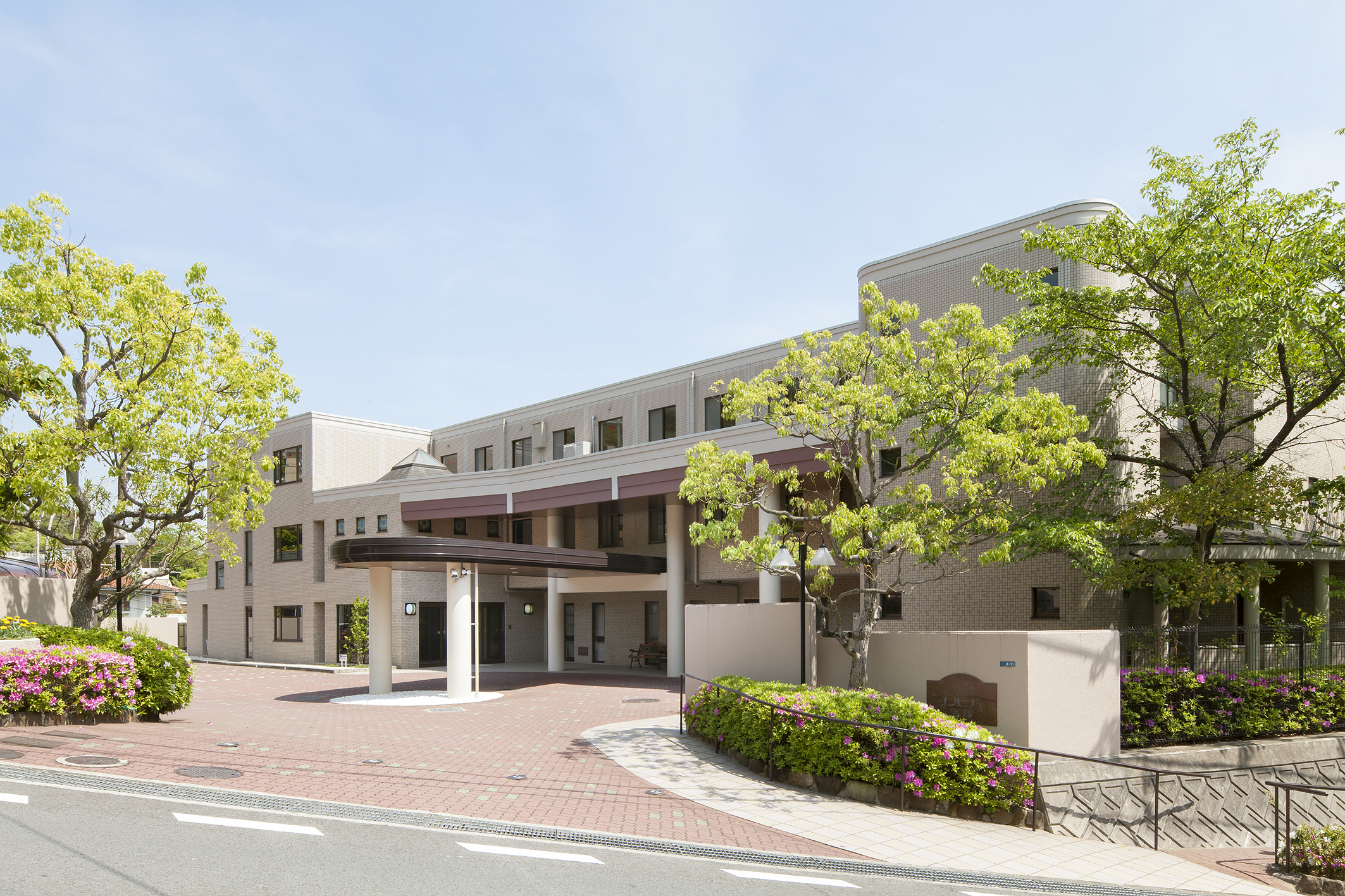 トラストガーデン宝塚（施設外観）