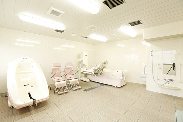 特別養護老人ホームオアシス寿安 の特殊浴室の様子