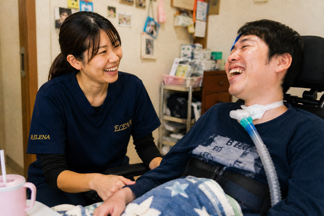 利用者様に安心していただくためには、看護師自身が安心して働ける環境も欠かせません。
nursing elenaでは、スタッフ同士の相談や情報共有を大切にしながら、より良い訪問看護を目指しています。
利用者様にもスタッフにも信頼される事業所づくりに取り組んでいます。