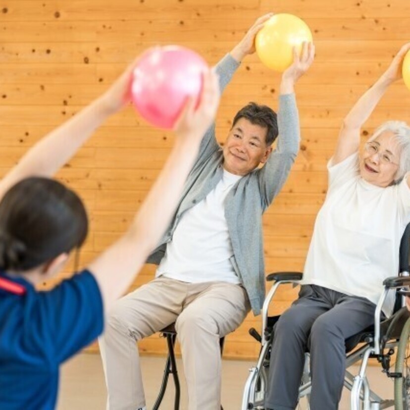 機能訓練指導員になるには？必要な資格、仕事内容、年収やキャリアまで徹底解説！