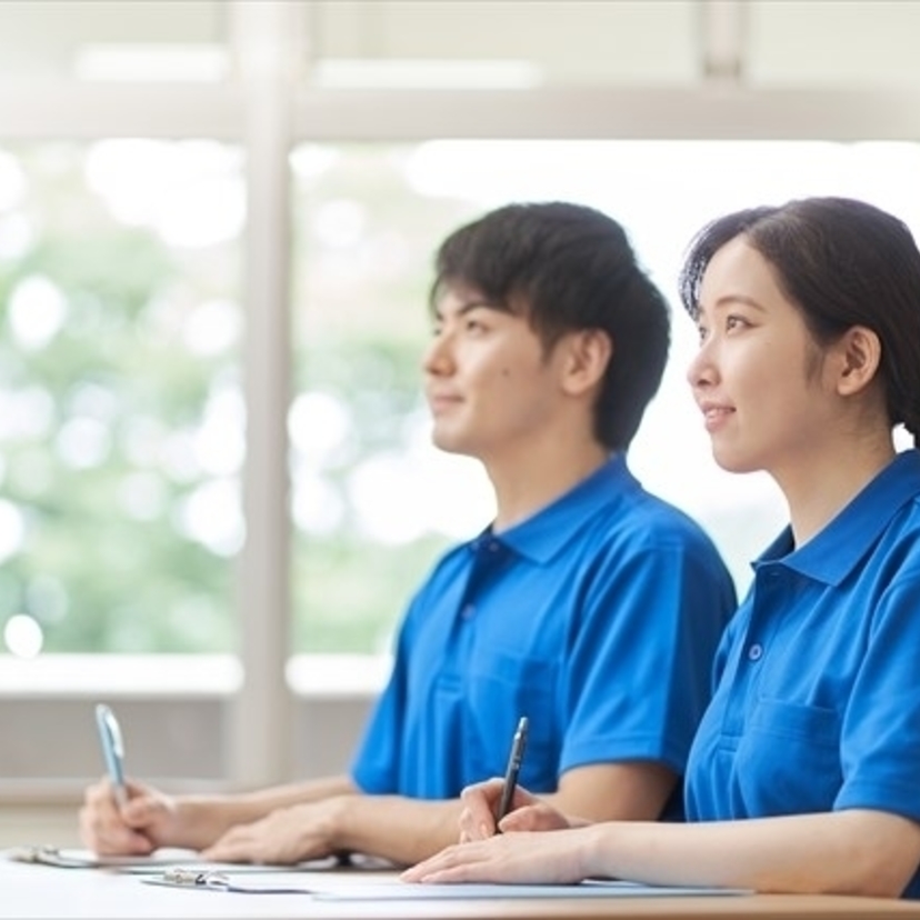 介護職の給料、本当にこれから上がっていきますか？給料が改善されていないと感じる背景には何があるか、一緒に考えます！