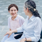 介護福祉士とは？｜資格の取得方法や試験の概要、仕事内容について解説