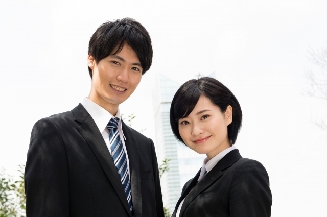 介護　面接　スーツ