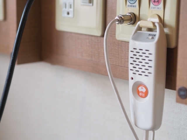 ナースコール 頻回 利用者